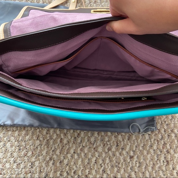 Navyboot | Leather Satchel with Turquoise Accent - Picture 3 of 16